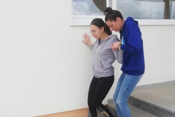 marijine-ruke-11BD564D7B-DB24-7BDE-18A9-E1091DF17922.jpg